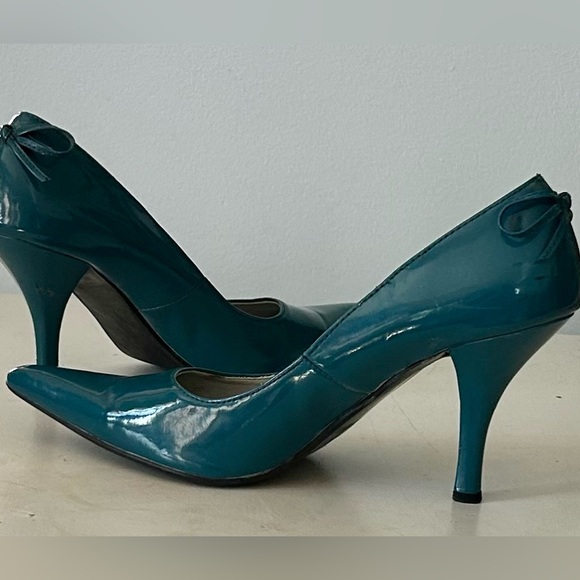 MAURICES TEEL PATENT PUMP - Picture 5 of 9